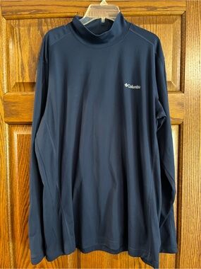 Columbia Men’s Navy Mock Neck Long-Sleeve Shirt Size L